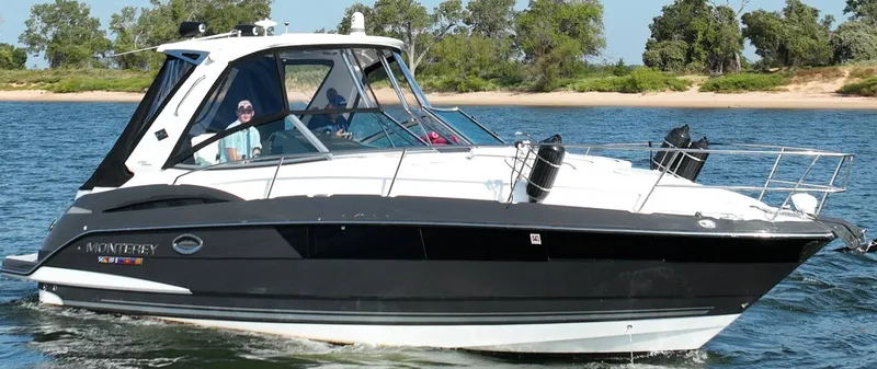 Slide: The Image of Monterey 335 Sport Yacht 2019 - 3