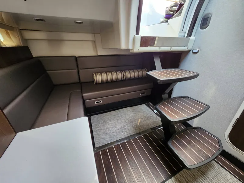 Slide: The Image of Monterey 335 Sport Yacht 2019 - 40