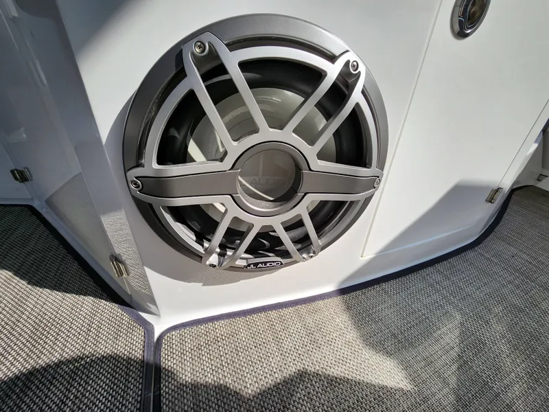 Slide: The Image of Monterey 335 Sport Yacht 2019 - 49