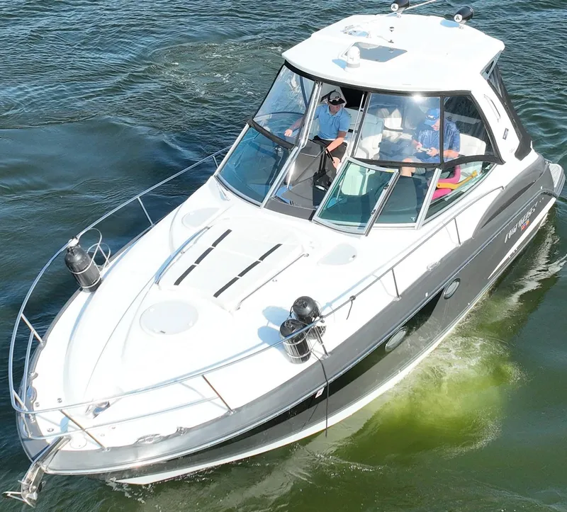 Slide: The Image of Monterey 335 Sport Yacht 2019 - 5