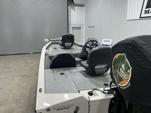 Slide: The Image of Tracker Pro Team 175 TXW 2024 - 16