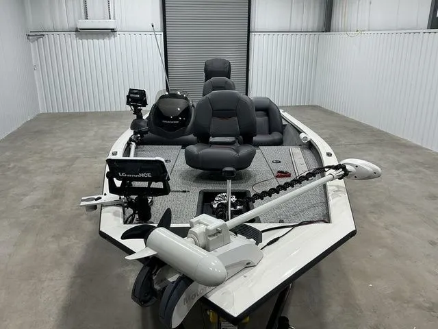 Slide: The Image of Tracker Pro Team 175 TXW 2024 - 5