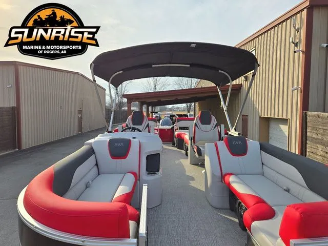 Slide: The Image of Avalon 25' LSZ QUAD LOUNGER SHIFT 2026 - 21