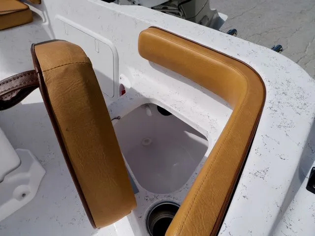 Slide: The Image of ALK 2 Powerboats 18CRS - GPS- STEREO 2026 - 27