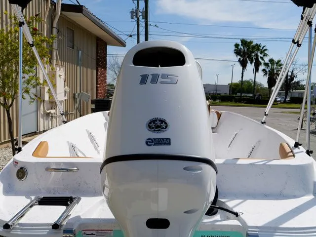 Slide: The Image of ALK 2 Powerboats 18CRS - GPS- STEREO 2026 - 42