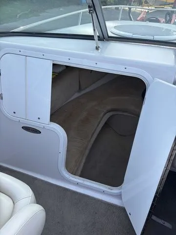 Slide: The Image of Four Winns 215 Sundowner 2003 - 12