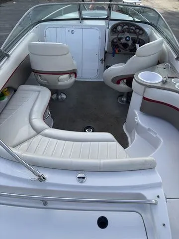 Slide: The Image of Four Winns 215 Sundowner 2003 - 14