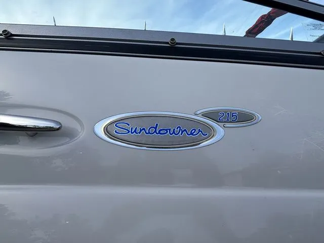 Slide: The Image of Four Winns 215 Sundowner 2003 - 18