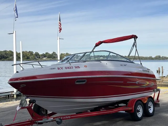 Slide: The Image of Four Winns 215 Sundowner 2003 - 6