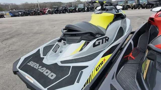 Slide: The Image of Sea-Doo GTR 2019 - 3