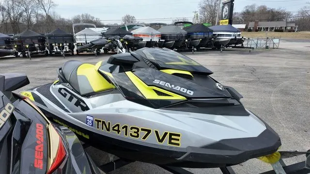 Slide: The Image of Sea-Doo GTR 2019 - 4