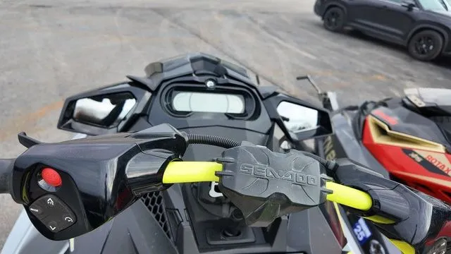 Slide: The Image of Sea-Doo GTR 2019 - 8