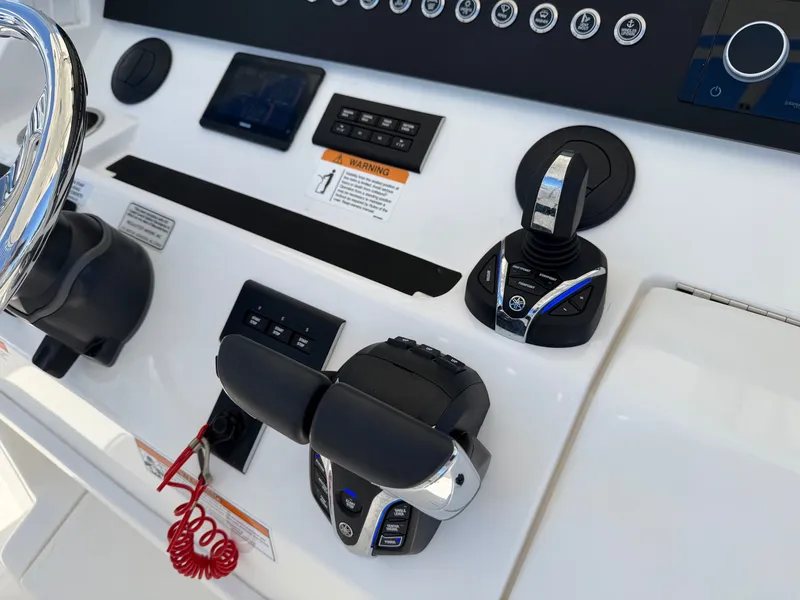 Slide: The Image of Regulator Marine 34 2025 - 33