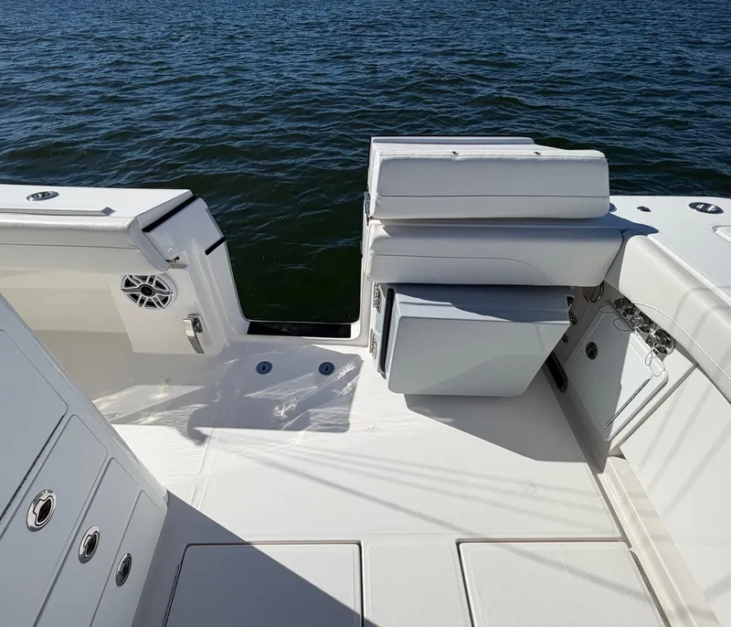 Slide: The Image of Regulator Marine 34 2025 - 69