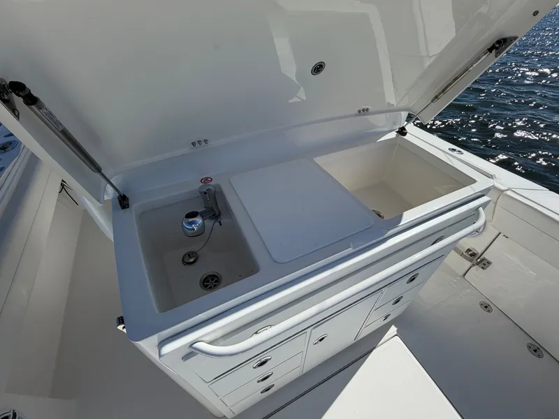 Slide: The Image of Regulator Marine 34 2025 - 82