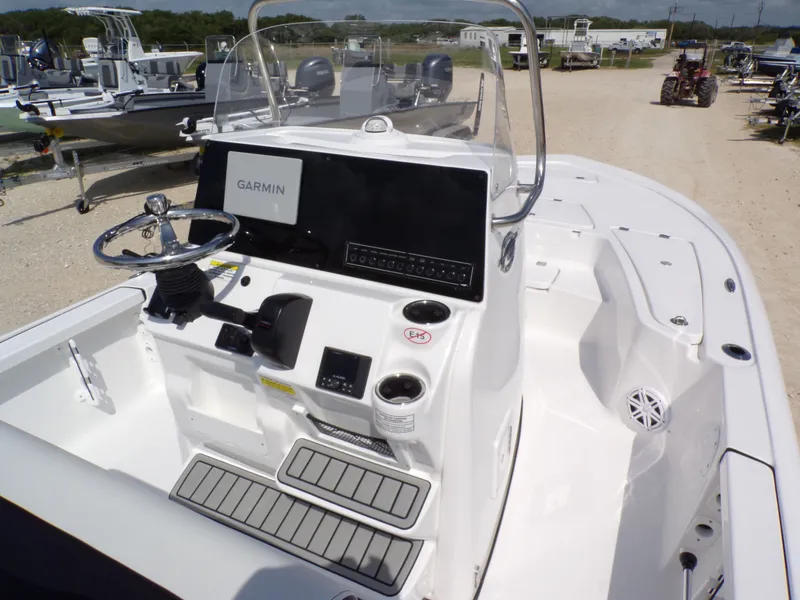 Slide: The Image of Tidewater 2110 Bay Max 2025 - 23