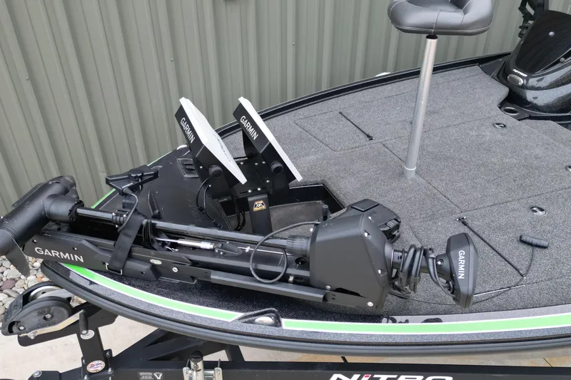 Slide: The Image of 2019 Nitro Z18 Pro boat with Garmin trolling motor and fishing seat. - 7