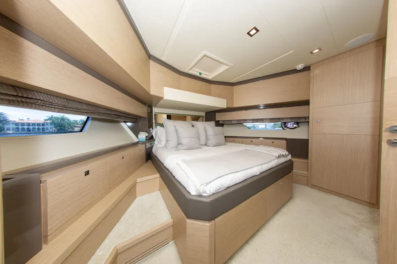 Slide: The Image of Ferretti 750 2015 - 54
