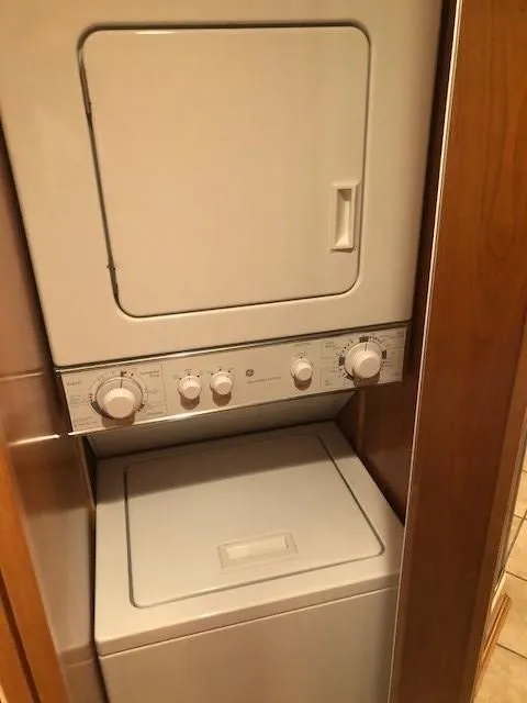 Slide: The Image of Monticello 70 River Yacht 2007 - 34