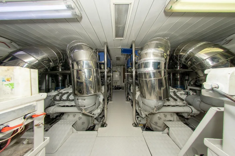 Slide: The Image of Azimut 98 Leonardo 2006 - 114