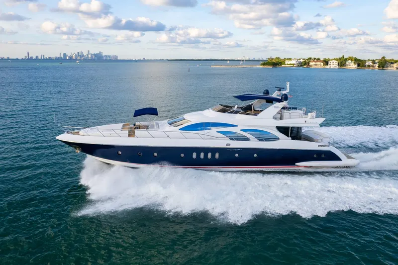 Slide: The Image of Luxury Azimut 98 Leonardo yacht cruising on open water, 2006 model. - 17