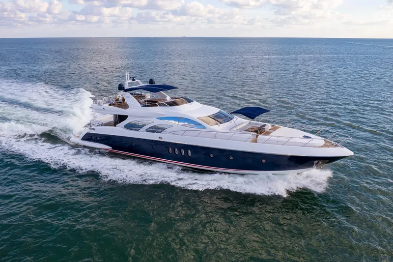 Slide: The Image of Luxury yacht Azimut 98 Leonardo cruising on open sea, 2006 model. - 19