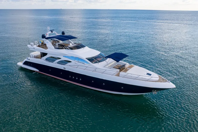 Slide: The Image of Luxury 2006 Azimut 98 Leonardo yacht cruising on open water. - 3
