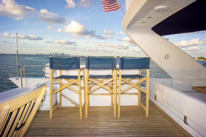 Slide: The Image of Azimut 98 Leonardo 2006 - 50