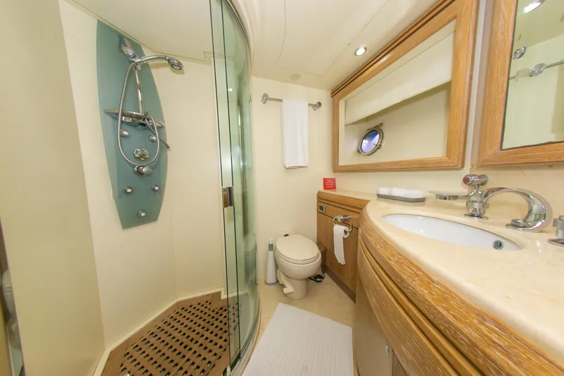 Slide: The Image of Azimut 98 Leonardo 2006 - 73