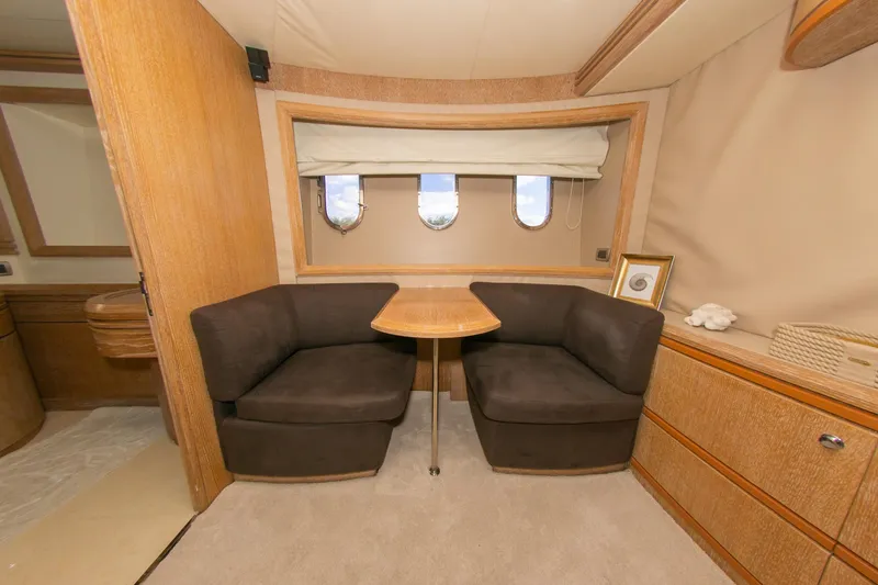 Slide: The Image of Azimut 98 Leonardo 2006 - 97