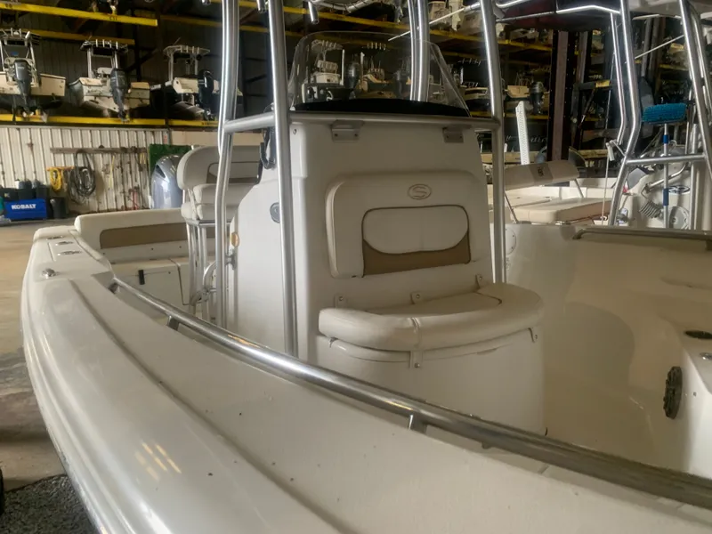 Slide: The Image of Sportsman Heritage 211 Center Console 2016 - 2