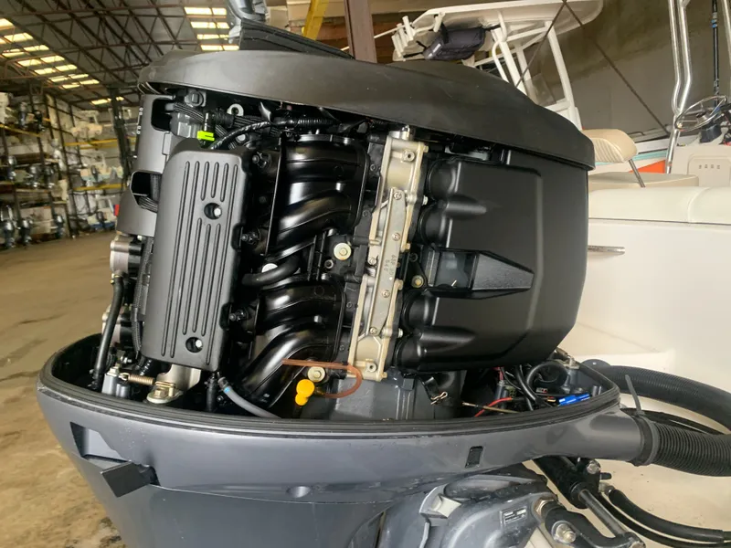 Slide: The Image of Sportsman Heritage 211 Center Console 2016 - 36