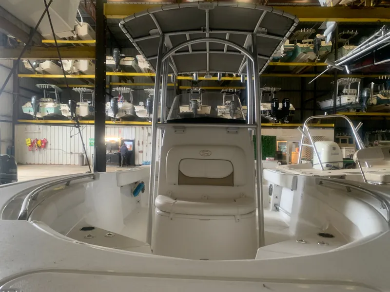 Slide: The Image of Sportsman Heritage 211 Center Console 2016 - 4