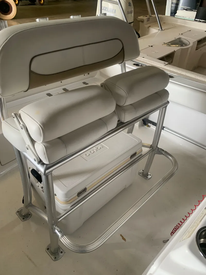 Slide: The Image of Sportsman Heritage 211 Center Console 2016 - 40