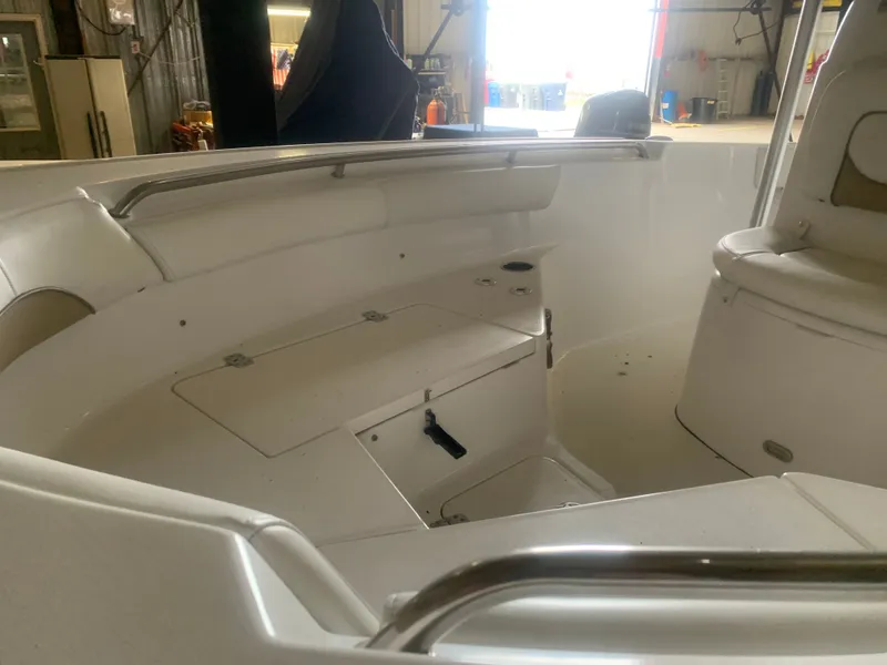 Slide: The Image of Sportsman Heritage 211 Center Console 2016 - 6
