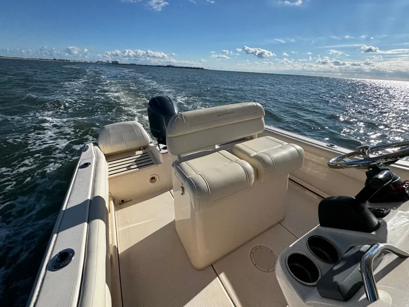 Slide: The Image of Grady-White Fisherman 216 2018 - 4