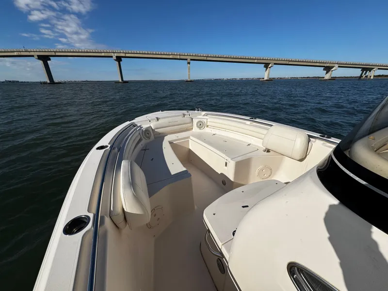 Slide: The Image of Grady-White Fisherman 216 2018 - 5