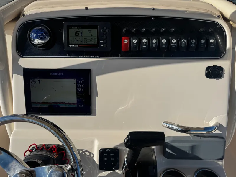 Slide: The Image of Grady-White Fisherman 216 2018 - 6