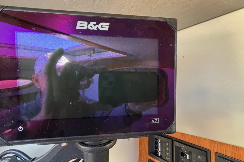 Slide: The Image of B&G marine display on 2016 Alerion Express 28 sailboat dashboard. - 33