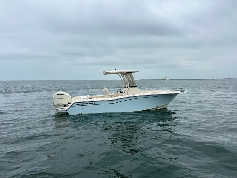 Slide: The Image of Grady-White Fisherman 236 2026 - 6