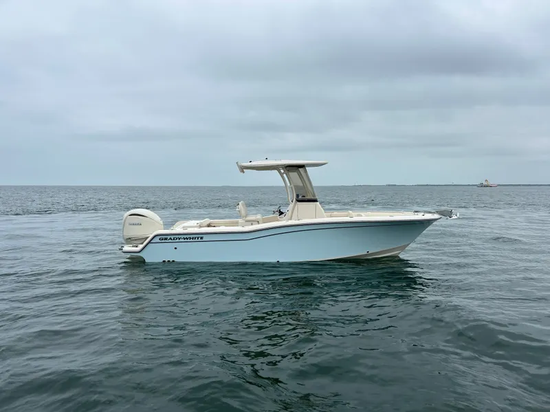 Slide: The Image of Grady-White Fisherman 236 2026 - 8