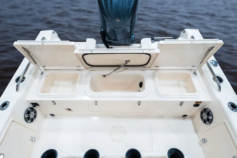 Slide: The Image of Grady-White 251 Coastal Explorer 2026 - 15