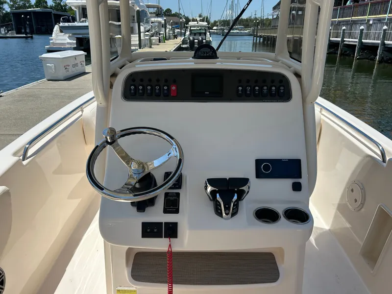 Slide: The Image of Grady-White Fisherman 257 2026 - 18