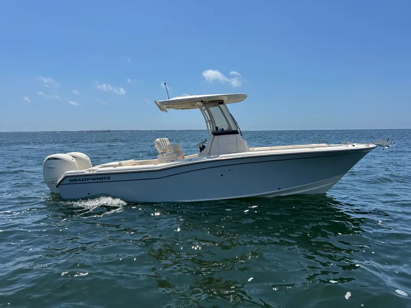 Slide: The Image of Grady-White Fisherman 257 2026 - 5