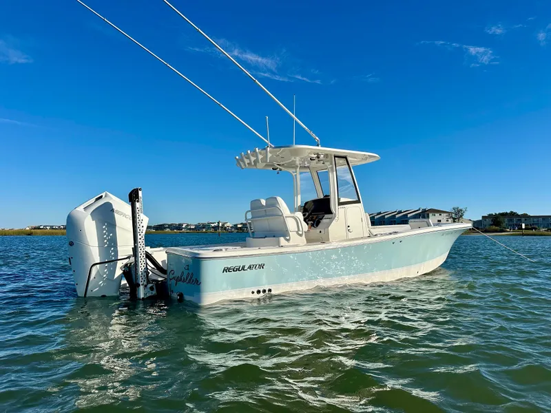 The Image of Regulator Marine 26XO 2020 - 0