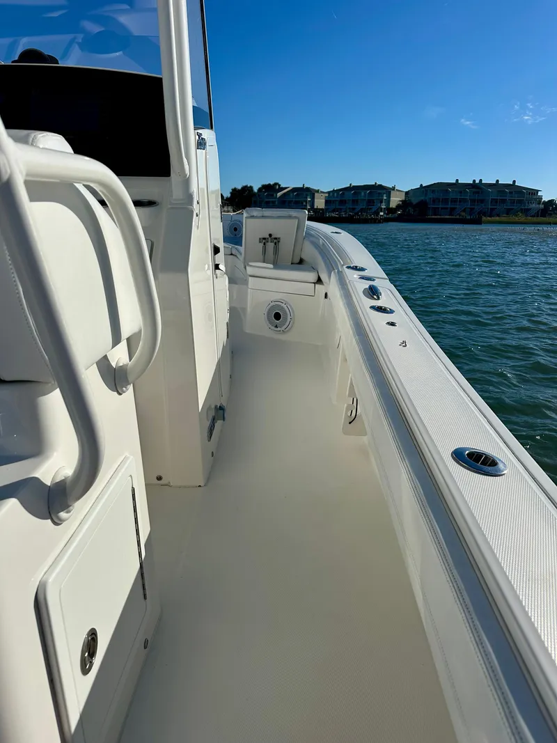 Slide: The Image of Regulator Marine 26XO 2020 - 22