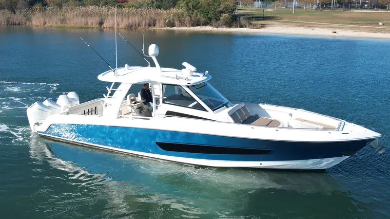 The Image of Boston Whaler 420 Outrage 2017 - 0