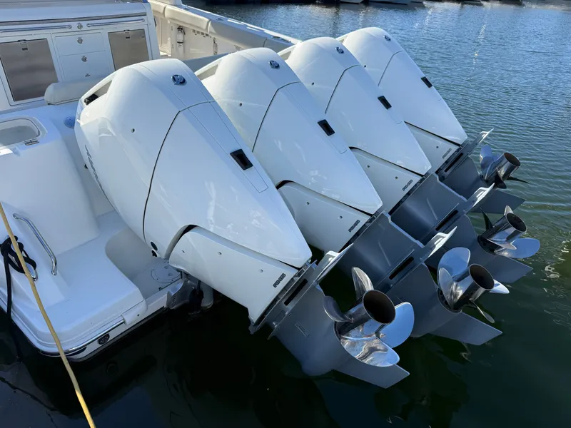 Slide: The Image of Boston Whaler 420 Outrage 2017 - 20