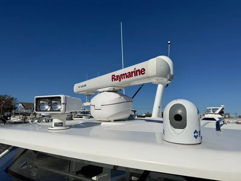 Slide: The Image of Boston Whaler 420 Outrage 2017 - 38