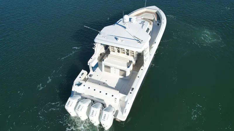 Slide: The Image of Boston Whaler 420 Outrage 2017 - 5